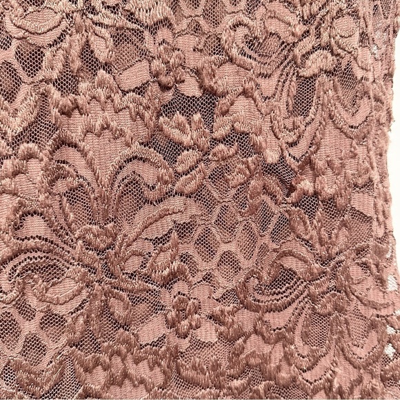 NWOT MARINA Mauve Glitter Lace Flounce Midi Dress - Picture 4 of 9